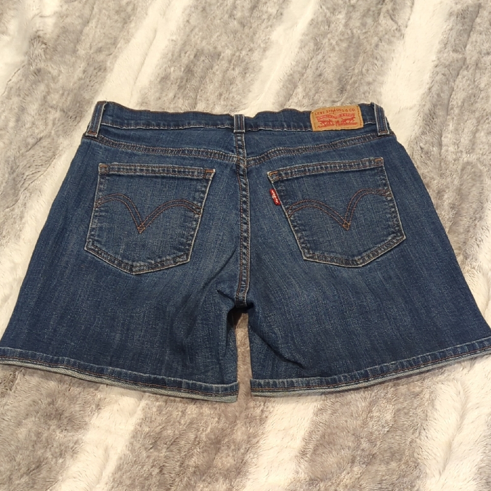 Levi's Women's Classic Blue Jean Shorts Size 28